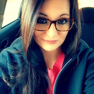 Meet your Posher, Danelle